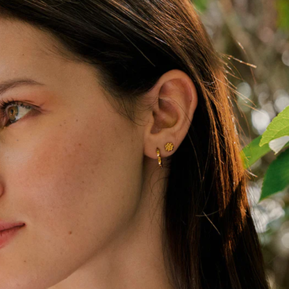 Boucles d'oreilles élégantes en forme de fleur