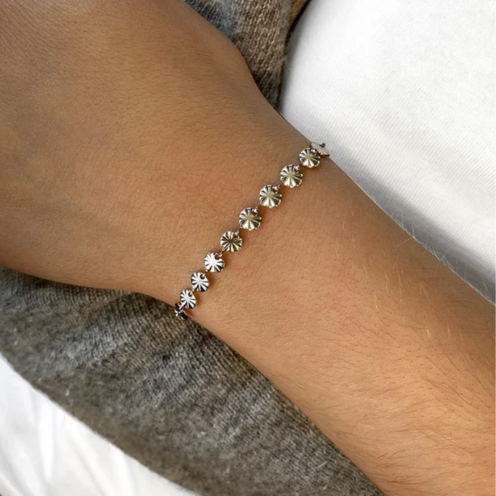 Bracelet Fleur Pleine Floraison en acier inoxydable plaqué or