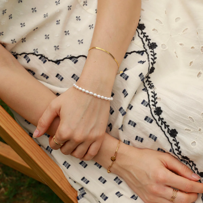 Bracelet en perles d'eau douce et acier inoxydable plaqué or 18 carats